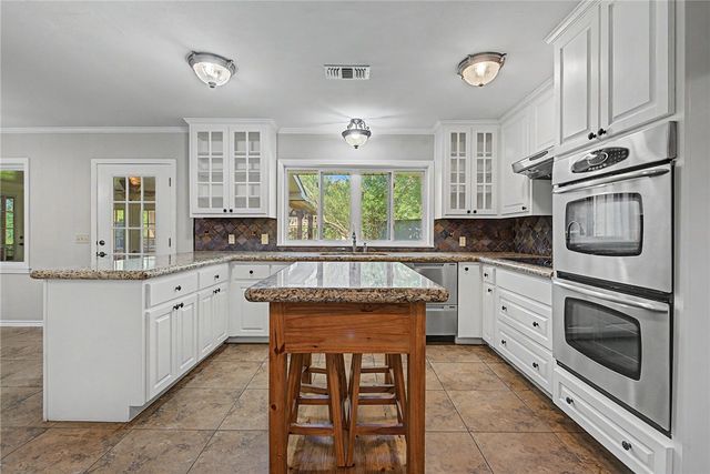 2828 Hwy 36 S, Caldwell, TX 77836