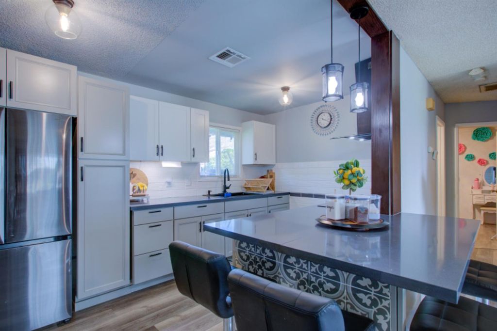 Image 16 of property listing at 7139 Center St. # 7141, Winton, CA 95388