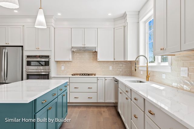 61 Beane Lane, Newington, NH 03801