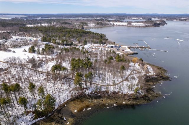 61 Beane Lane, Newington, NH 03801