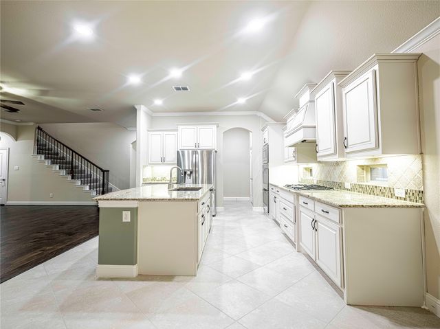 2724 Driftwood Creek Trail, Celina, TX 75078
