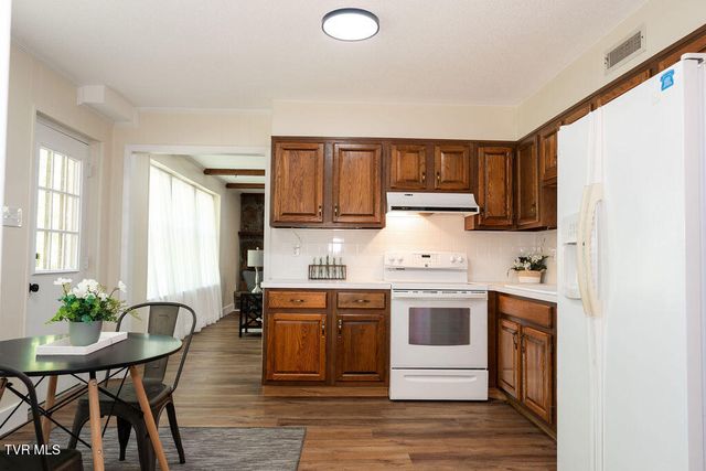 2236 Sheffield Street, Kingsport, TN 37660
