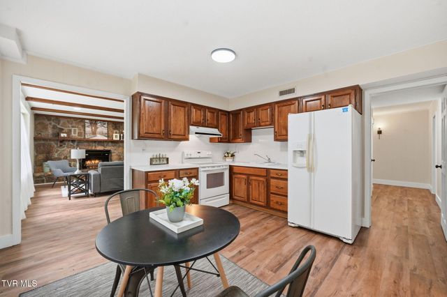 2236 Sheffield Street, Kingsport, TN 37660