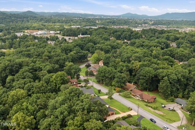 2236 Sheffield Street, Kingsport, TN 37660