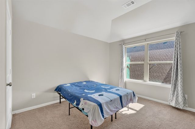 6808 Rowlett Drive, Mckinney, TX 75070