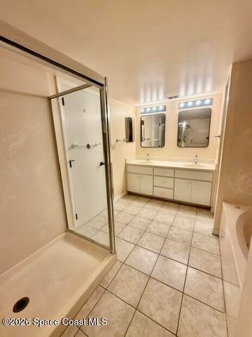 6770 Ridgewood Avenue 702, Cocoa Beach, FL 32931
