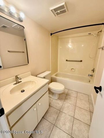 6770 Ridgewood Avenue 702, Cocoa Beach, FL 32931