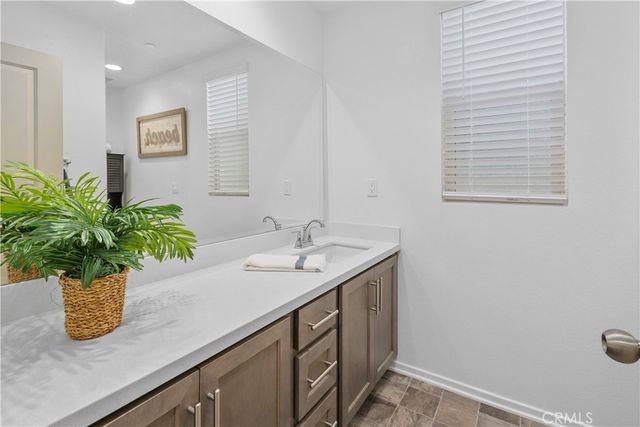 29367 Copper Skye, Winchester, CA 92596