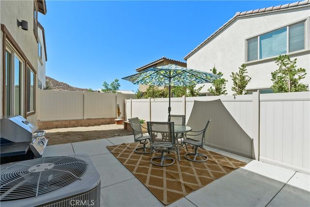 29367 Copper Skye, Winchester, CA 92596