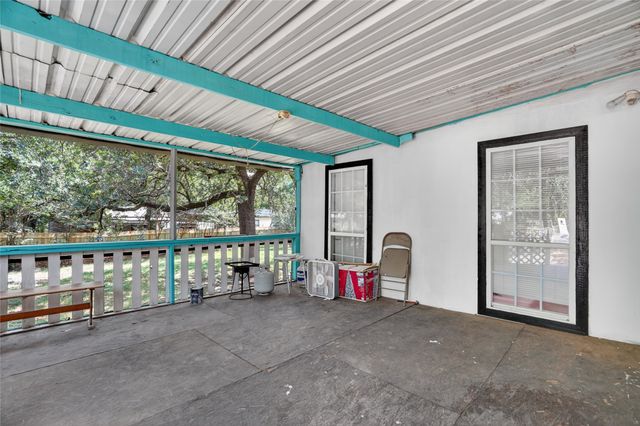 916 Fawn, Granbury, TX 76049