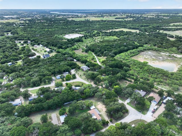 916 Fawn, Granbury, TX 76049