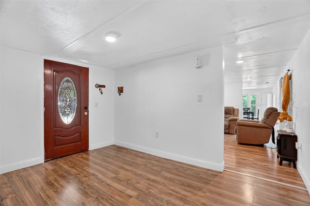 916 Fawn, Granbury, TX 76049