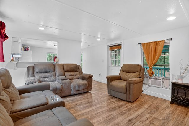 916 Fawn, Granbury, TX 76049