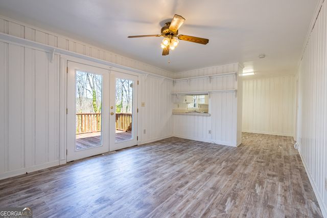 33 Summit Drive, Lindale, GA 30147