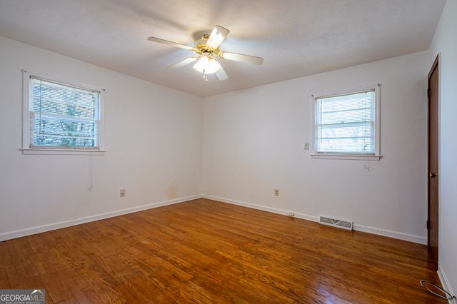 33 Summit Drive, Lindale, GA 30147