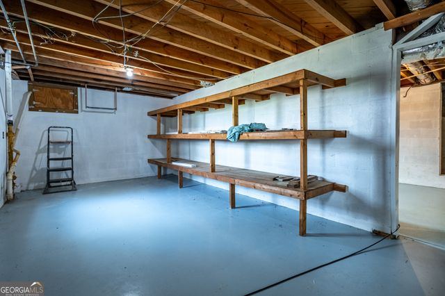 33 Summit Drive, Lindale, GA 30147