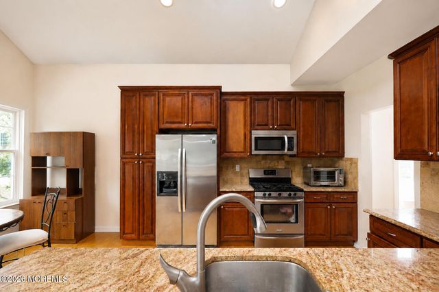 4 Nicholson Key, Colts Neck, NJ 07722