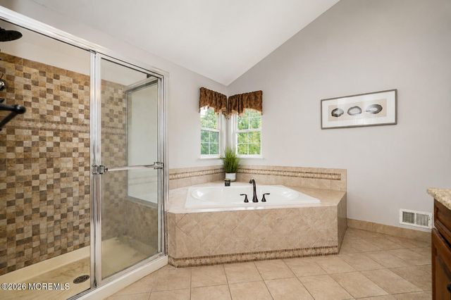 4 Nicholson Key, Colts Neck, NJ 07722