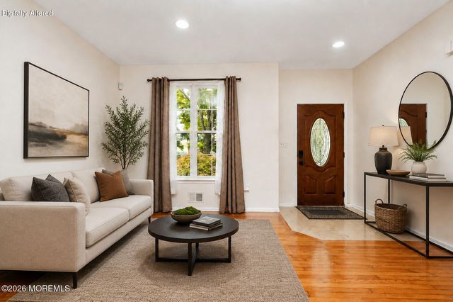 4 Nicholson Key, Colts Neck, NJ 07722