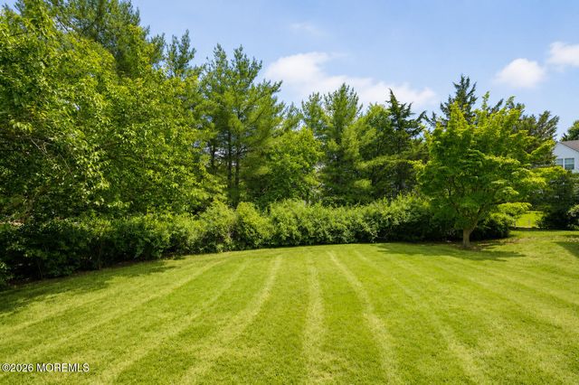 4 Nicholson Key, Colts Neck, NJ 07722