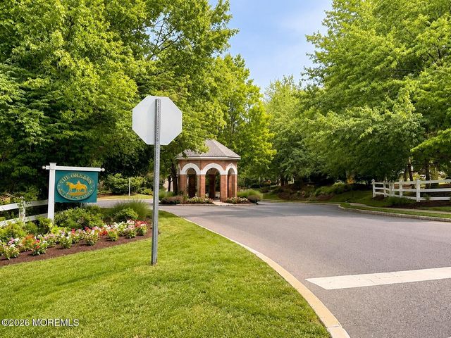 4 Nicholson Key, Colts Neck, NJ 07722