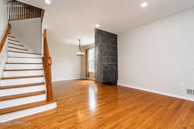 4 Nicholson Key, Colts Neck, NJ 07722