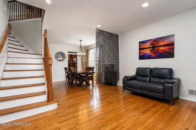 4 Nicholson Key, Colts Neck, NJ 07722