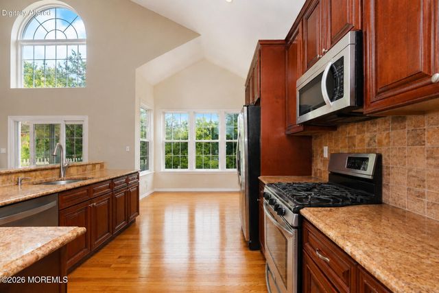 4 Nicholson Key, Colts Neck, NJ 07722