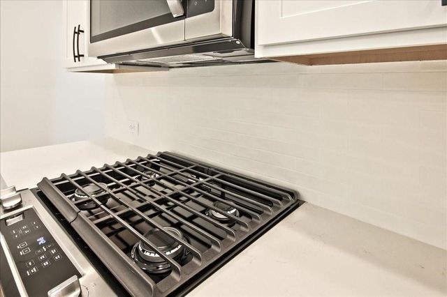 664 Sunstone Lane, Lawrenceville, GA 30043