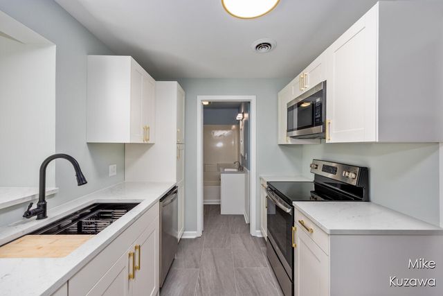 517 Pine Street, Spring Lake, MI 49456