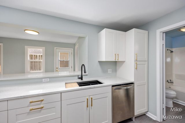 517 Pine Street, Spring Lake, MI 49456