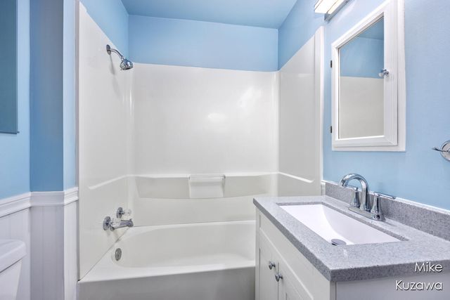 517 Pine Street, Spring Lake, MI 49456