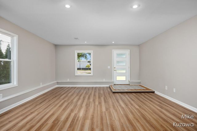 517 Pine Street, Spring Lake, MI 49456