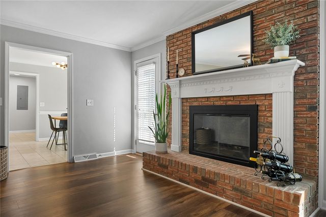 101 Meadow Ridge Drive, Greer, SC 29651