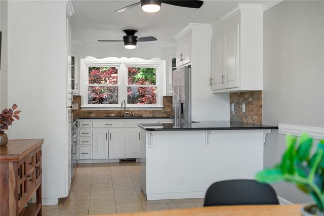 101 Meadow Ridge Drive, Greer, SC 29651