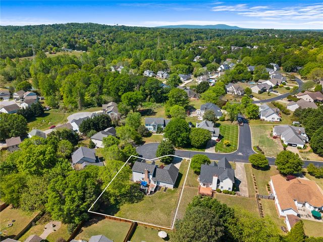 101 Meadow Ridge Drive, Greer, SC 29651