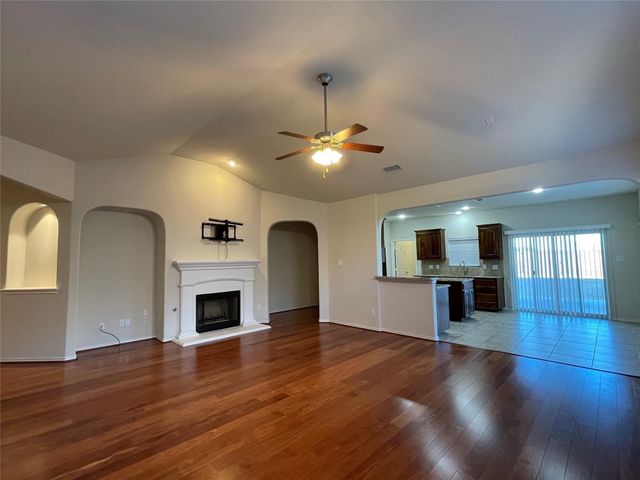 1236 Woodbine Cliff Drive, Fort Worth, TX 76179