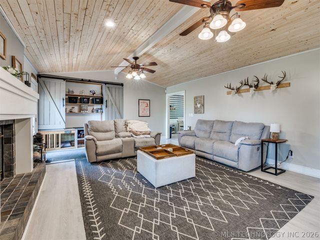 9166 E Misty Drive, Claremore, OK 74019