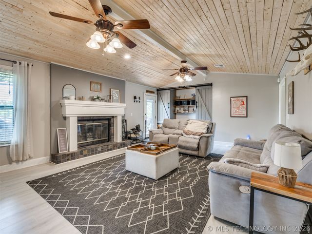 9166 E Misty Drive, Claremore, OK 74019