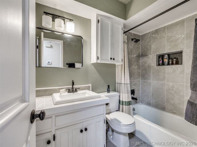 9166 E Misty Drive, Claremore, OK 74019