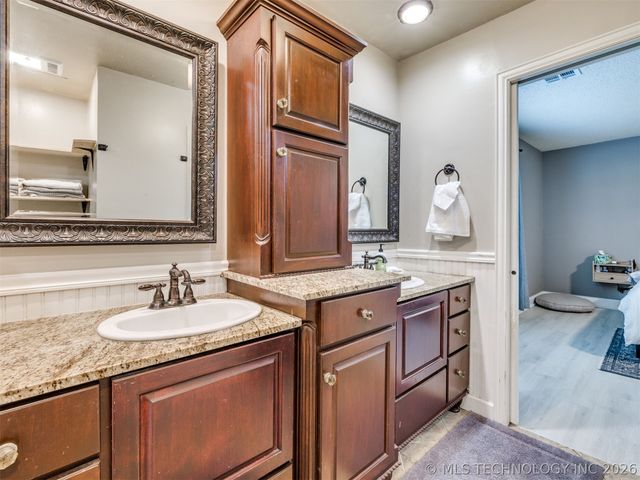 9166 E Misty Drive, Claremore, OK 74019