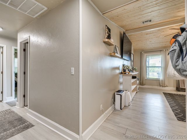 9166 E Misty Drive, Claremore, OK 74019