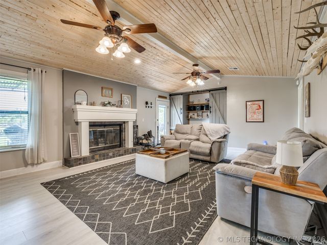 9166 E Misty Drive, Claremore, OK 74019