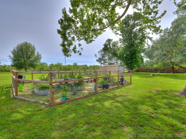 9166 E Misty Drive, Claremore, OK 74019