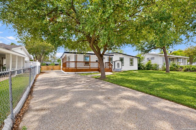414 WAKE FORREST DR, San Antonio, TX 78228