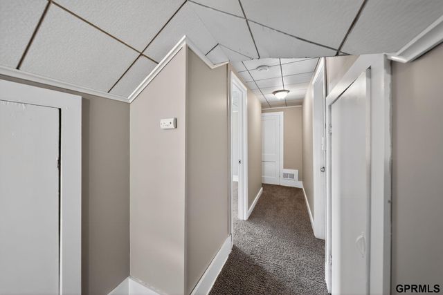 2432 Titus Avenue, Omaha, NE 68112