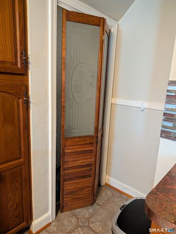 401 Frost Road, Waterbury, CT 06705