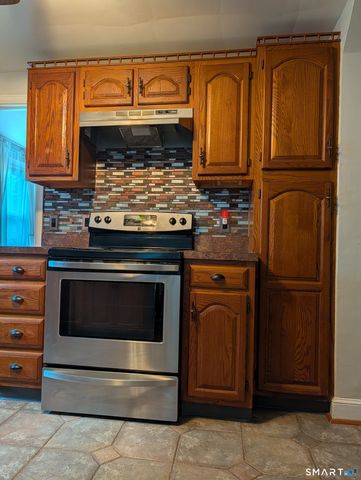 401 Frost Road, Waterbury, CT 06705