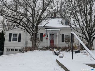 401 Frost Road, Waterbury, CT 06705