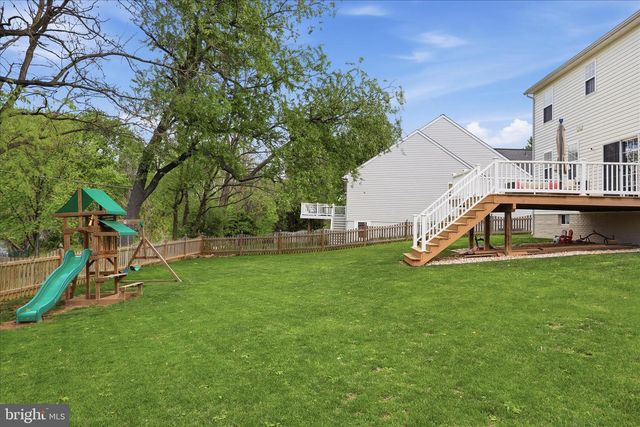 244 KIMBERWICKE DR N, Charles Town, WV 25414